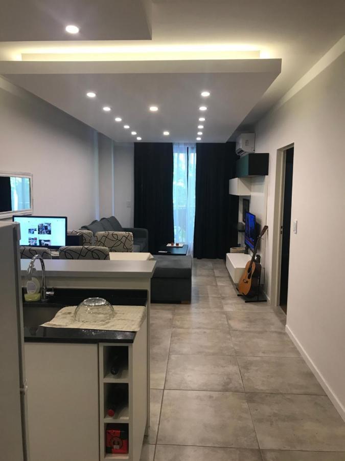Suite In San Telmo Dormitorio En Suite Con Dos Banos Y Balcon A La Calle Buenos Aires Exteriér fotografie