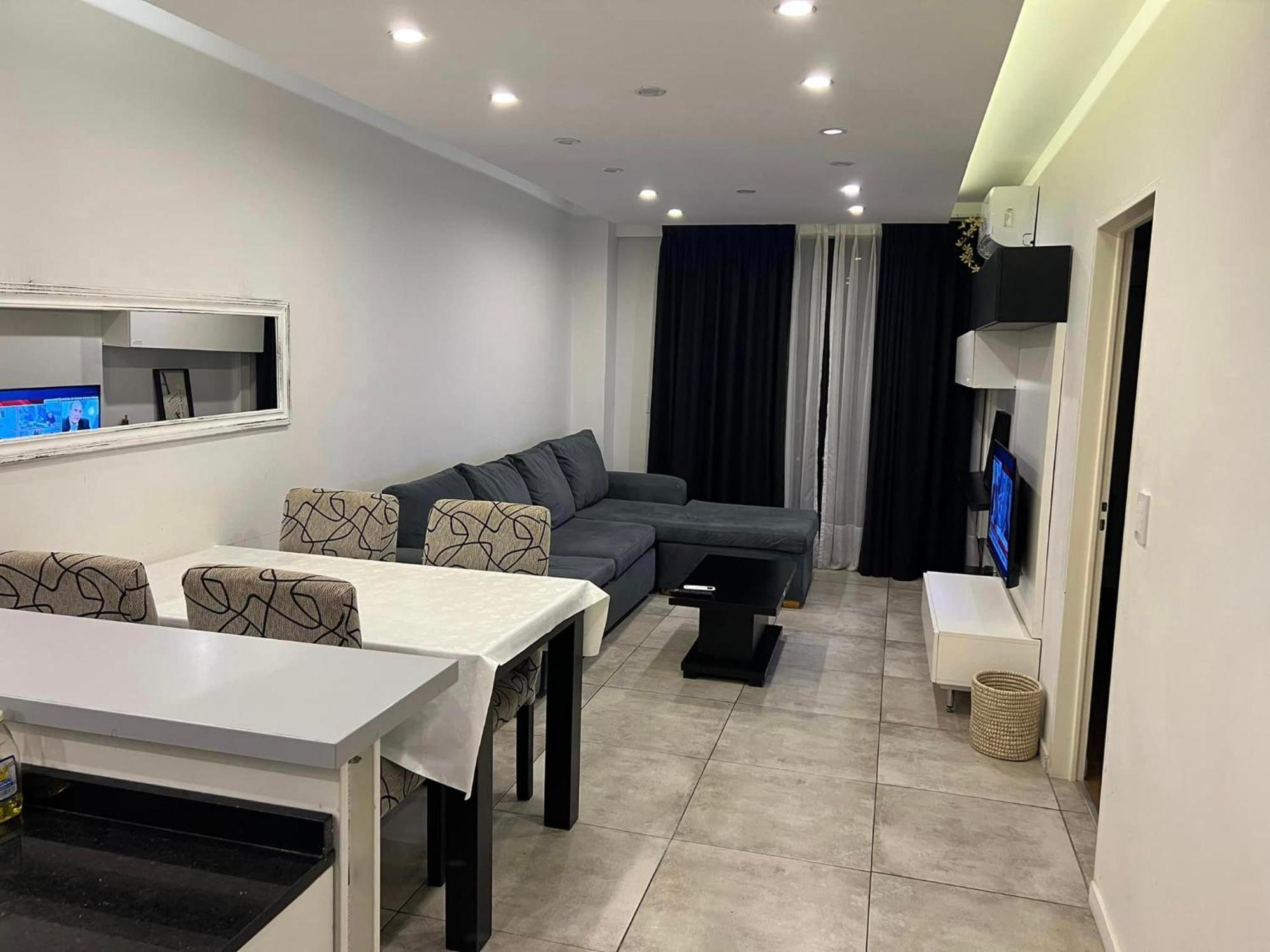 Suite In San Telmo Dormitorio En Suite Con Dos Banos Y Balcon A La Calle Buenos Aires Exteriér fotografie